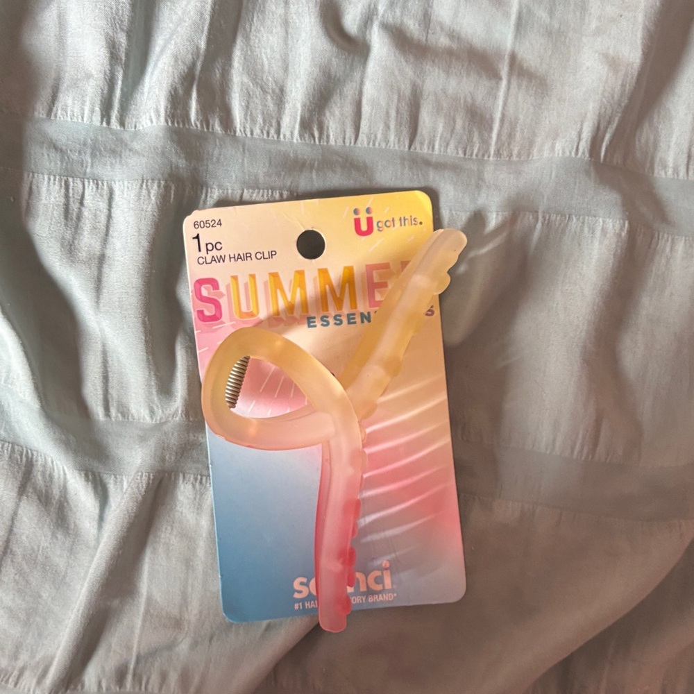 Scunci Summer Essentials Claw Clip in Peach and Yellow